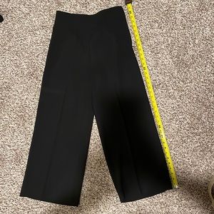 Wide leg cropped trousers